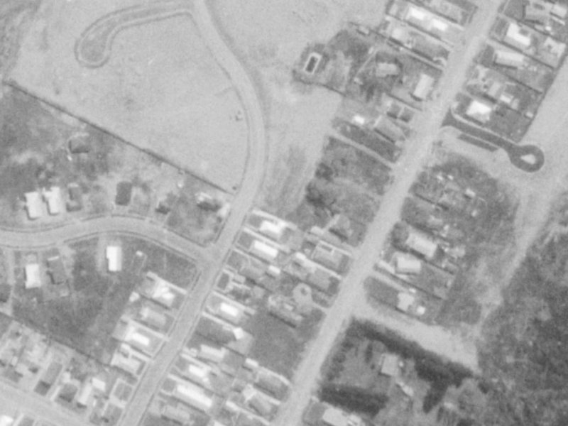 32 Ashwood Street from the air, 1975-1979