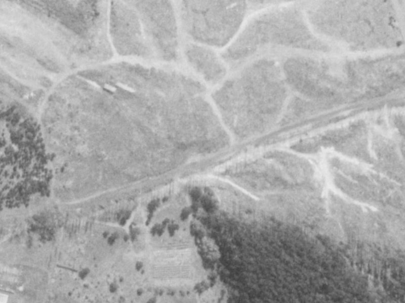37 Pohutukawa Crescent from the air, 1975-1979