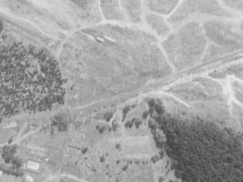 43 Pohutukawa Crescent from the air, 1975-1979