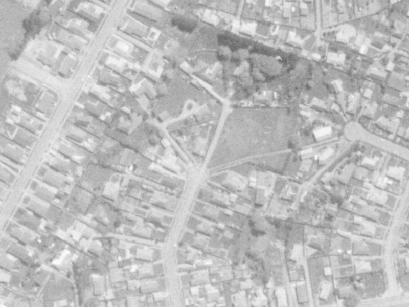 37 Larch Place from the air, 1975-1979