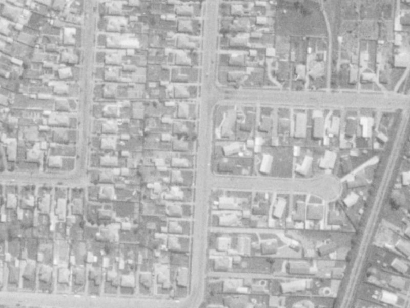 68E Cavendish Road from the air, 1975-1979
