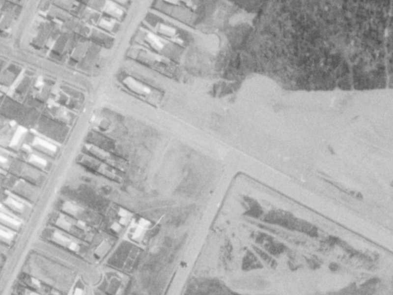 101-107 Queenspark Drive from the air, 1975-1979