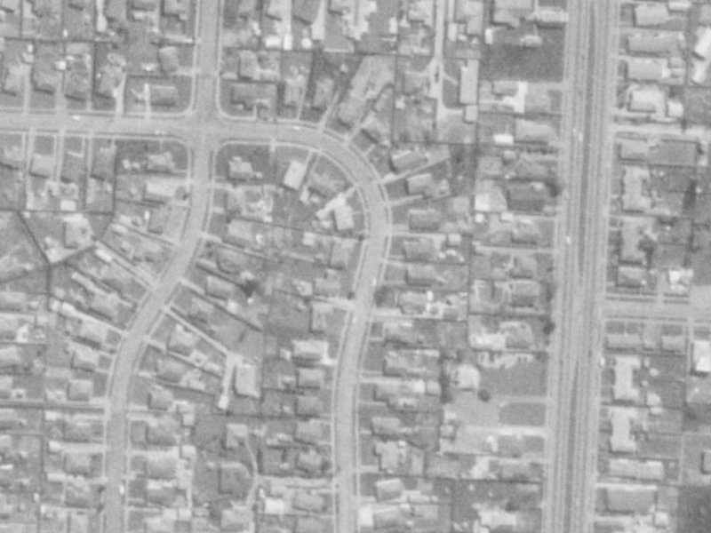 41 Lambeth Crescent from the air, 1975-1979