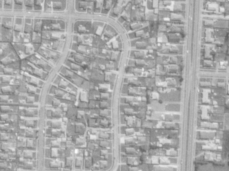 37 Lambeth Crescent from the air, 1975-1979