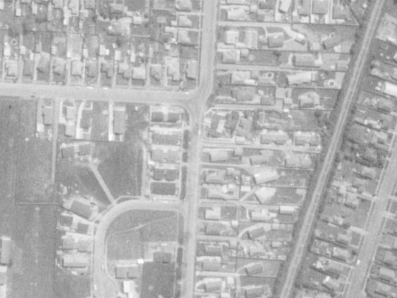 34 Cavendish Road from the air, 1975-1979