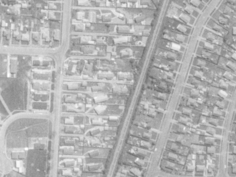 38 Cavendish Road from the air, 1975-1979