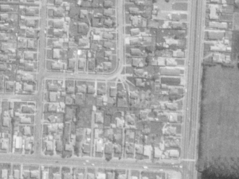 16 Lambeth Crescent from the air, 1975-1979