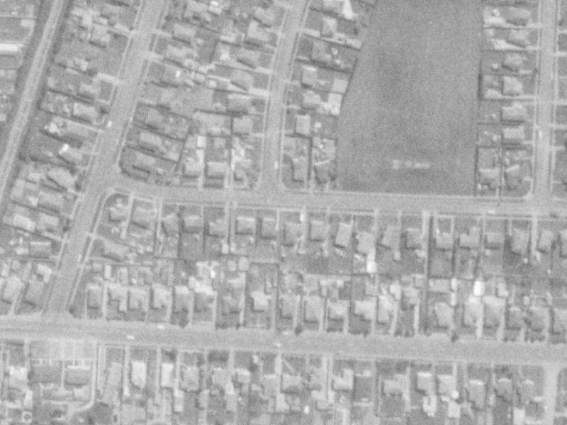 16 Paddington Street from the air, 1975-1979