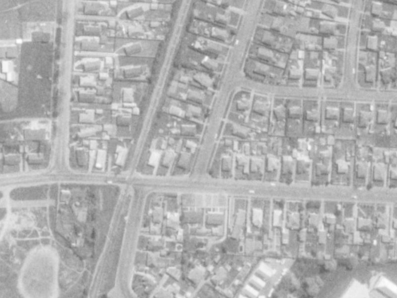 1 Uxbridge Street from the air, 1975-1979