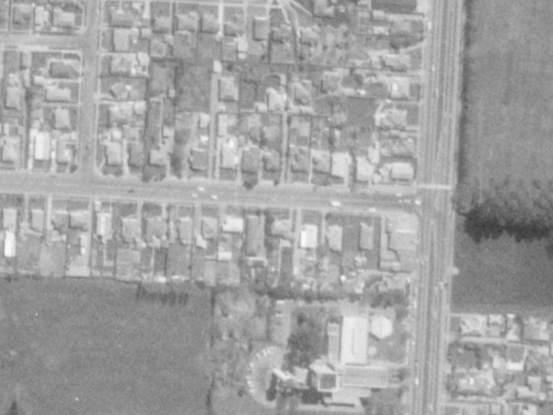 16B Northcote Road from the air, 1975-1979