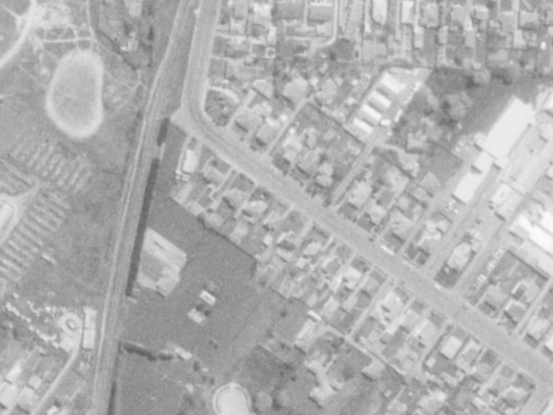 121 Vagues Road from the air, 1975-1979