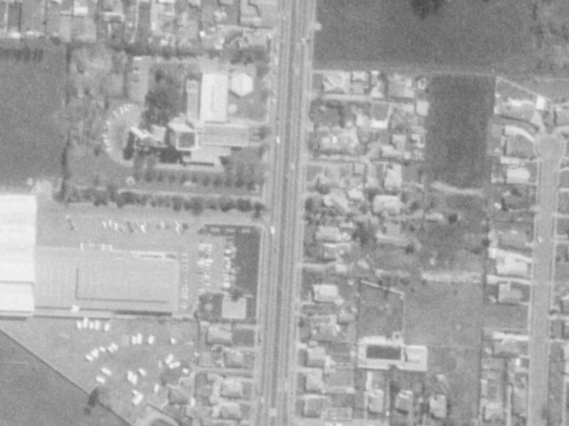 180–184 Main North Road from the air, 1975-1979