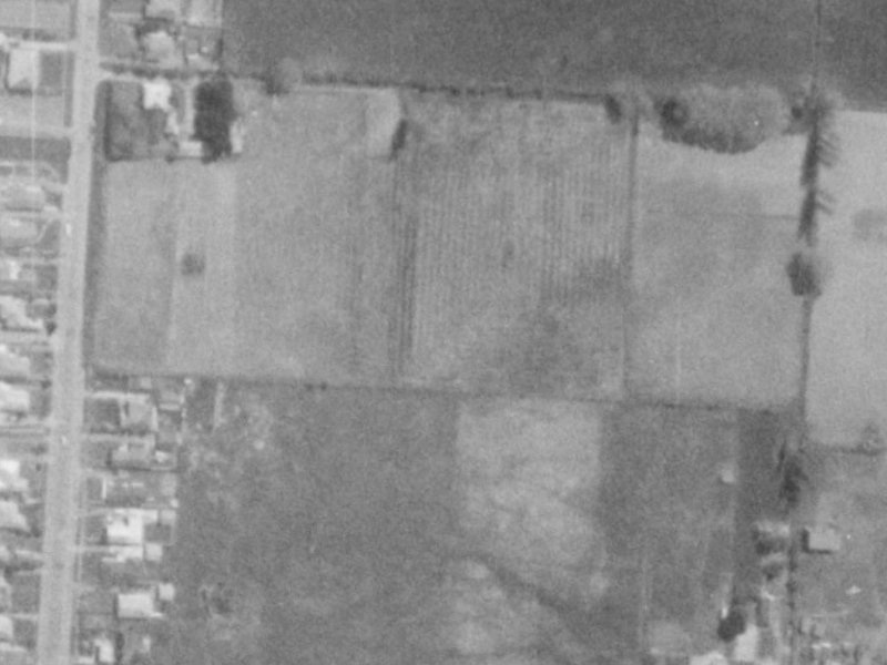 25 Autumn Place from the air, 1975-1979