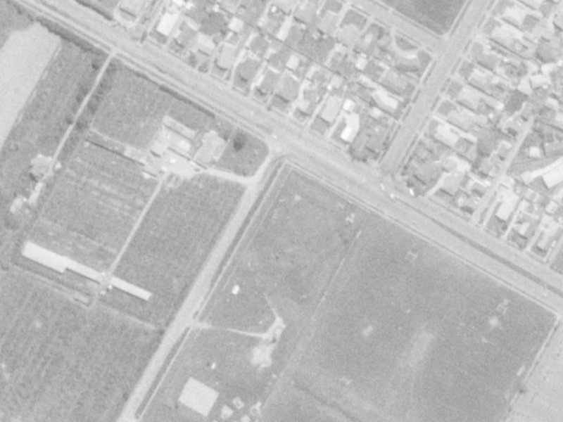 66 Leacroft Street from the air, 1975-1979