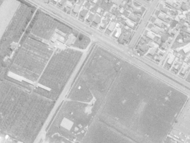 60–66 Leacroft Street from the air, 1975-1979