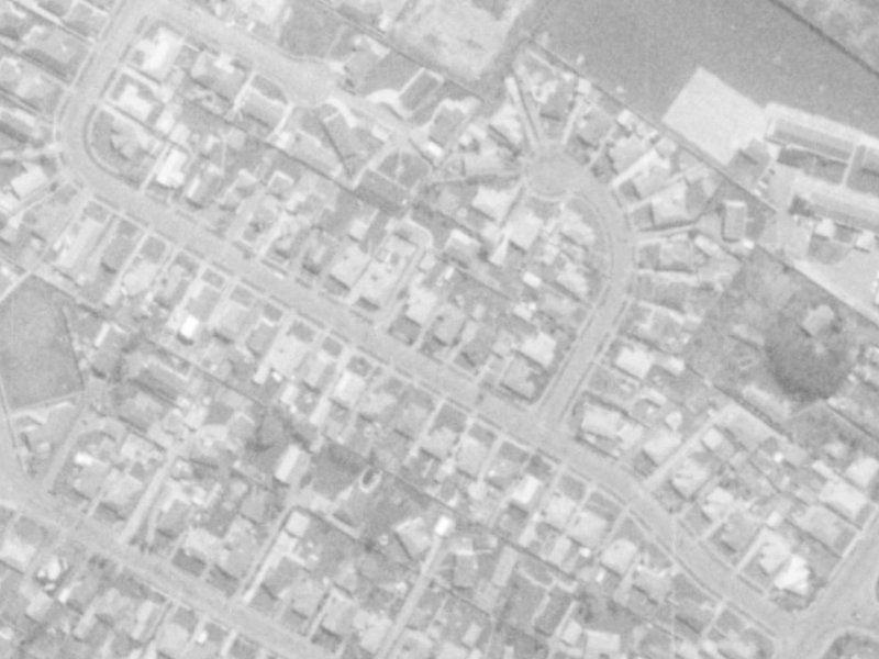 24 Reynolds Avenue from the air, 1975-1979