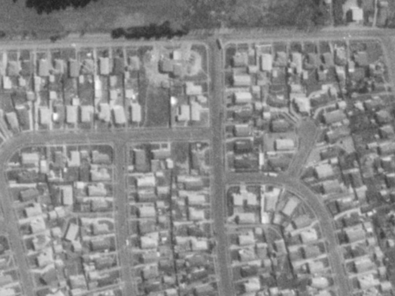 129 Effingham Street from the air, 1975-1979