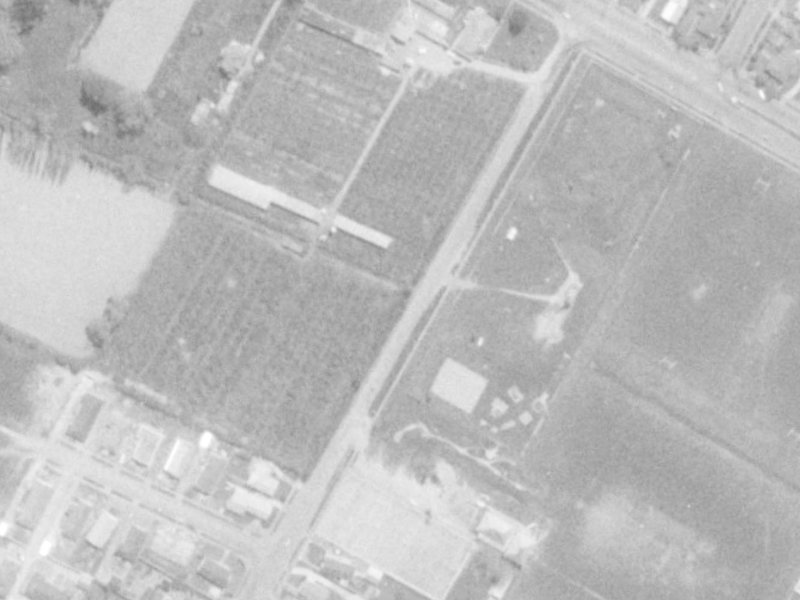 54 Leacroft Street from the air, 1975-1979
