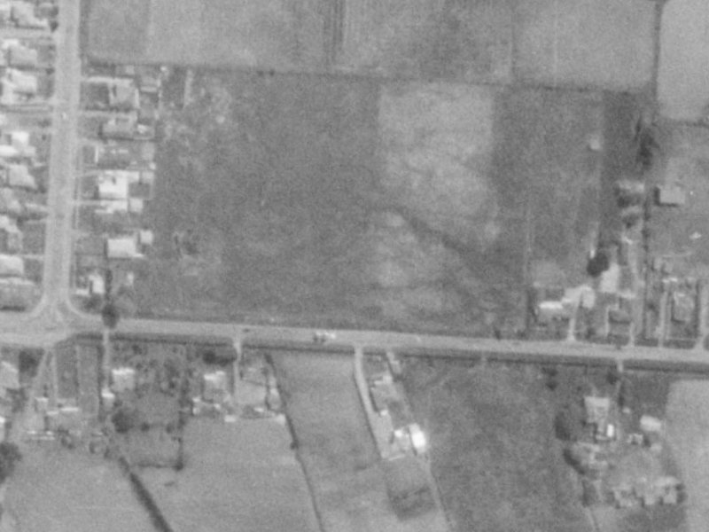 10 Autumn Place from the air, 1975-1979