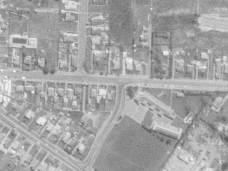 32 Winters Road from the air, 1975-1979