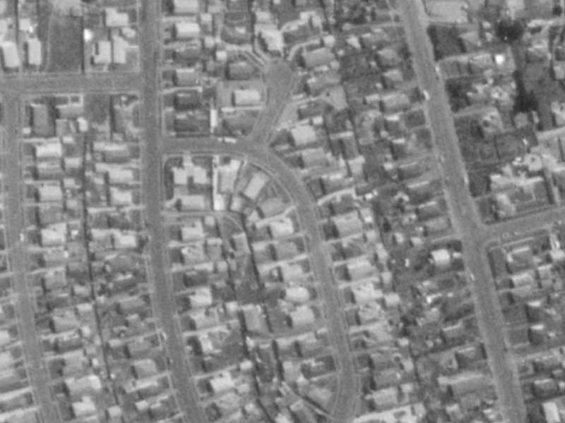 29 Monowai Crescent from the air, 1975-1979