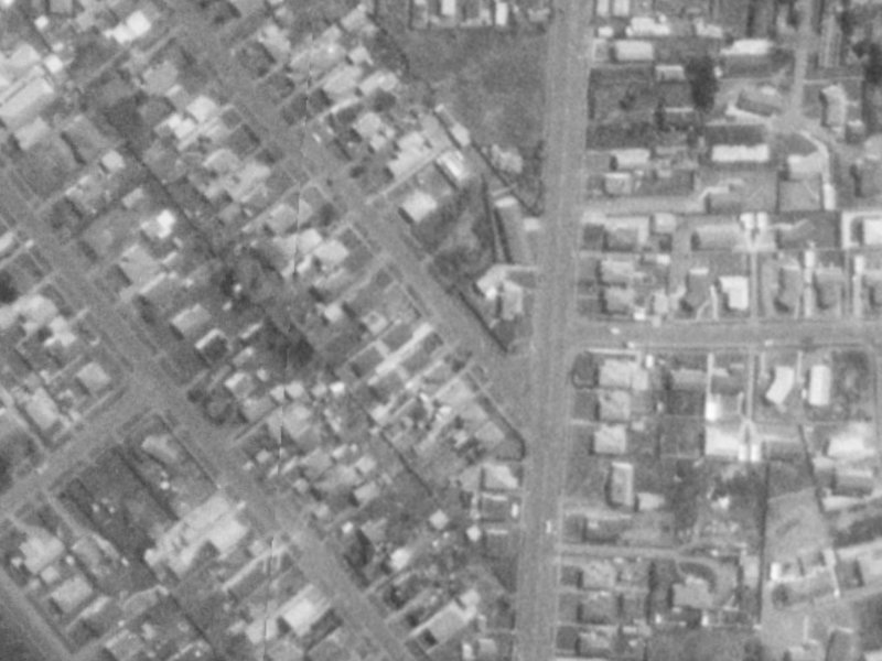 31 Pinewood Avenue from the air, 1975-1979