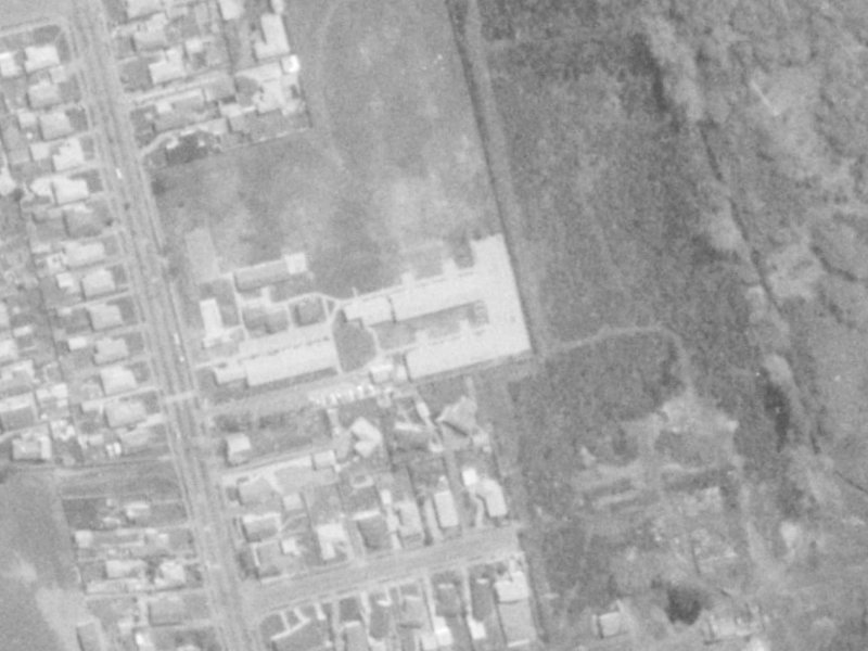 23 Clarevale Street from the air, 1975-1979