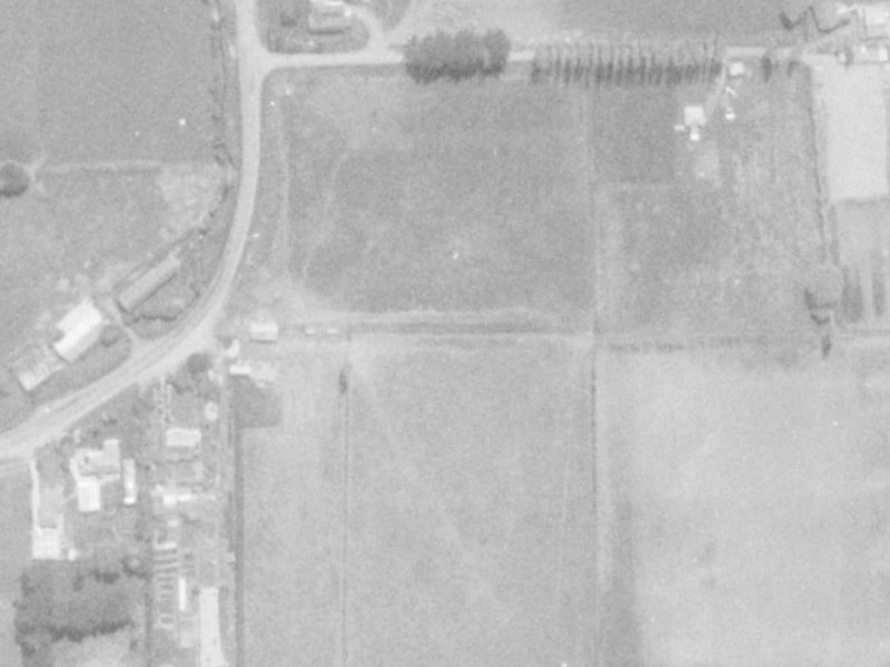 6-2 Queenswood Gardens from the air, 1975-1979
