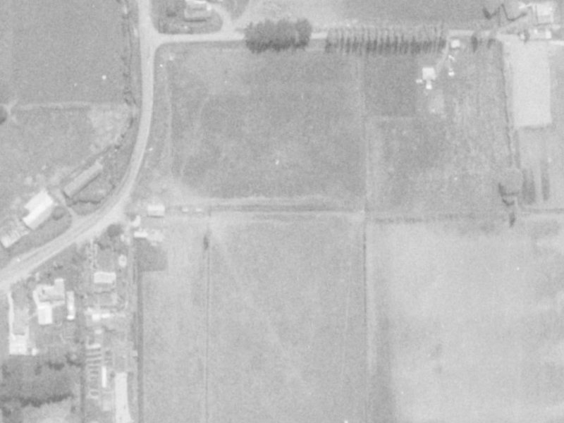 4 Queenswood Gardens from the air, 1975-1979