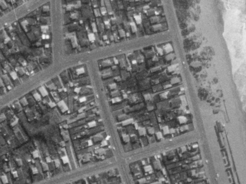 11 Tonks Street from the air, 1975-1979