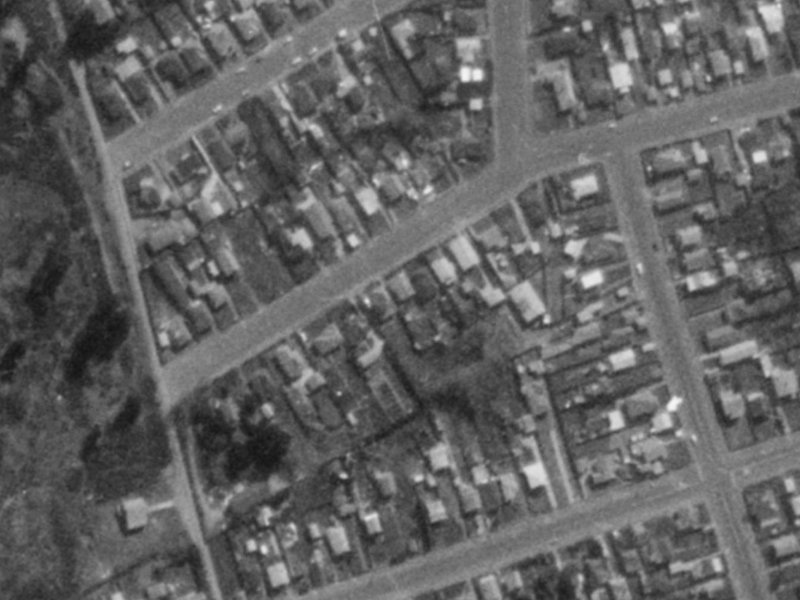 49 Cygnet Street from the air, 1975-1979