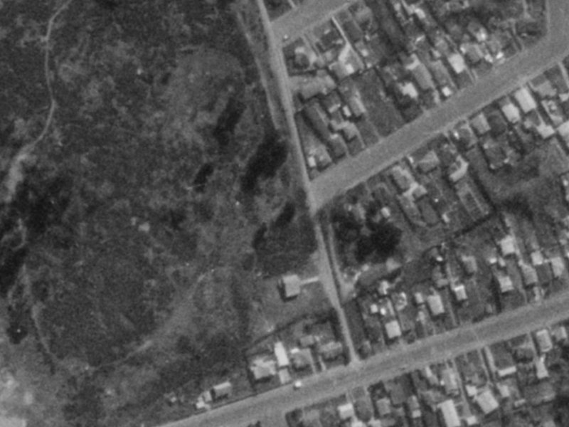 78 Cygnet Street from the air, 1975-1979