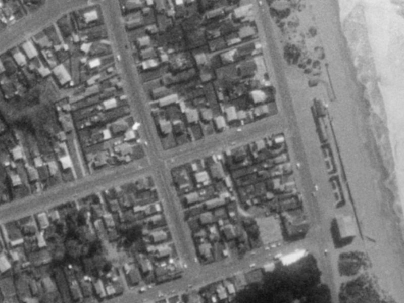 14 Leaver Terrace from the air, 1975-1979