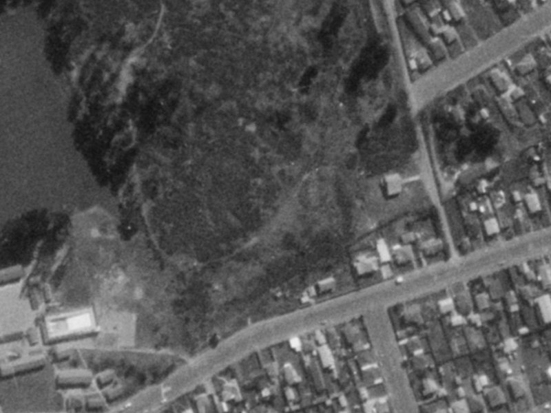 12 Sea Eagles Place from the air, 1975-1979