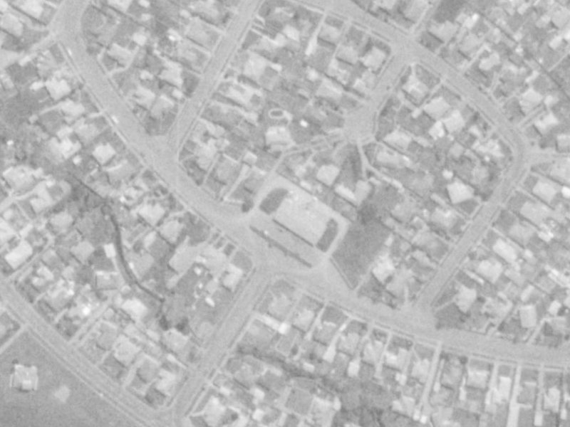 86 Harris Crescent from the air, 1975-1979