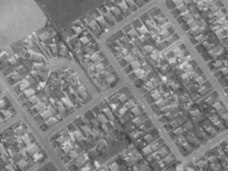 14–16 Roslyn Avenue from the air, 1975-1979
