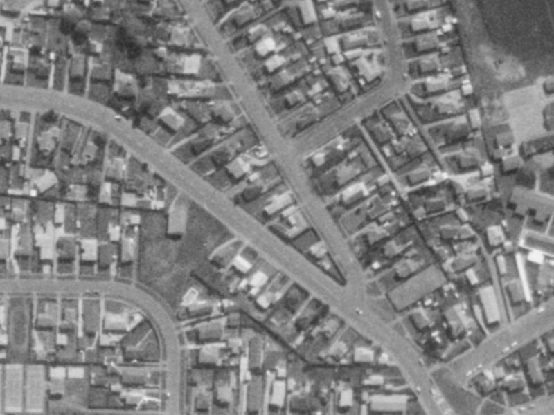 100 Marriotts Road from the air, 1975-1979