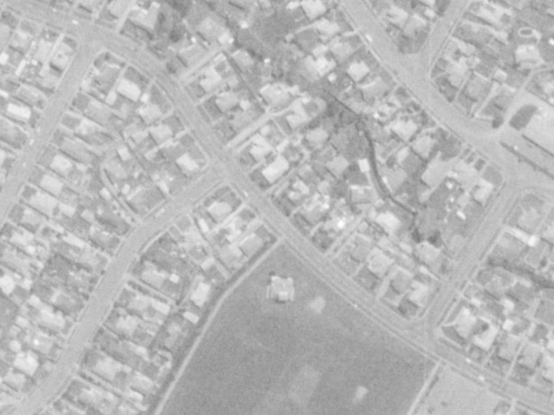 212-210 Condell Avenue from the air, 1975-1979