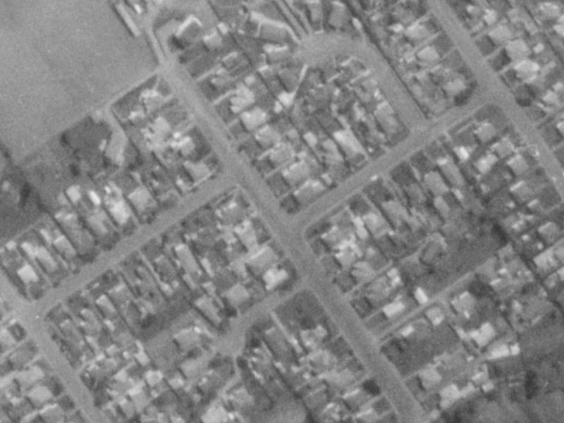 38 Croziers Road from the air, 1975-1979