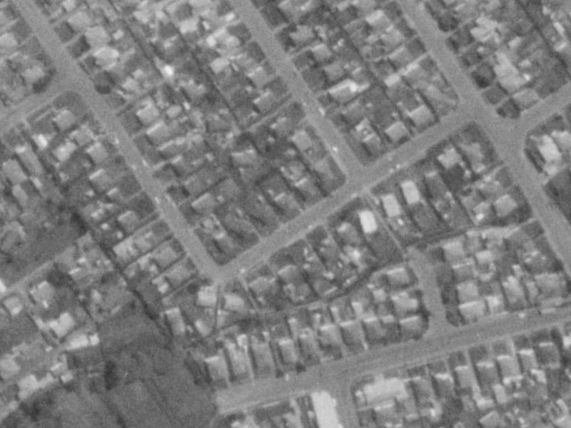 16b Glenfield Crescent from the air, 1975-1979