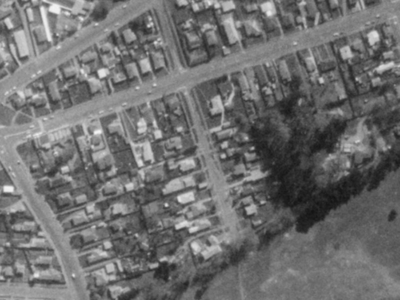 28 Grantley Street from the air, 1975-1979