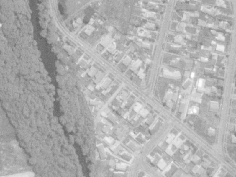 43 Lake Terrace Road from the air, 1975-1979