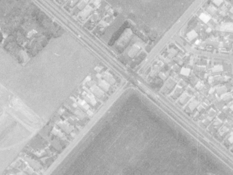 37 Roydvale Avenue from the air, 1975-1979