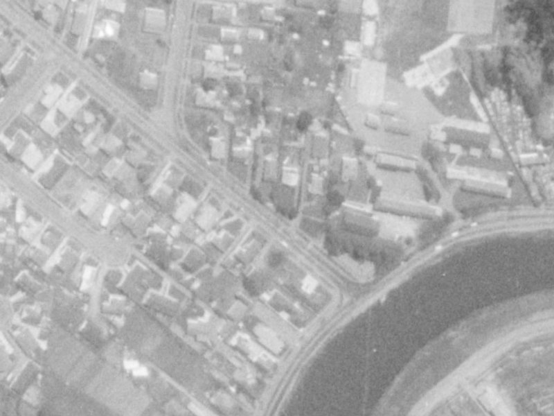 4 Lake Terrace Road from the air, 1975-1979