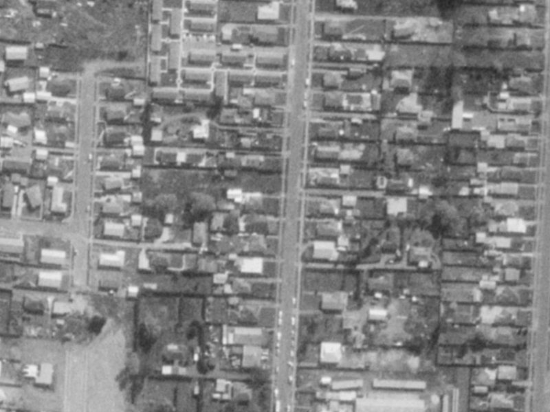 98 Palmers Road from the air, 1975-1979