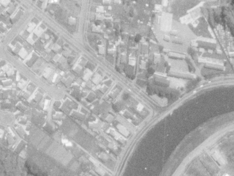 7 Lake Terrace Road from the air, 1975-1979