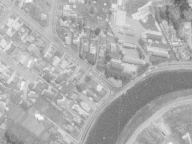 5 Lake Terrace Road from the air, 1975-1979