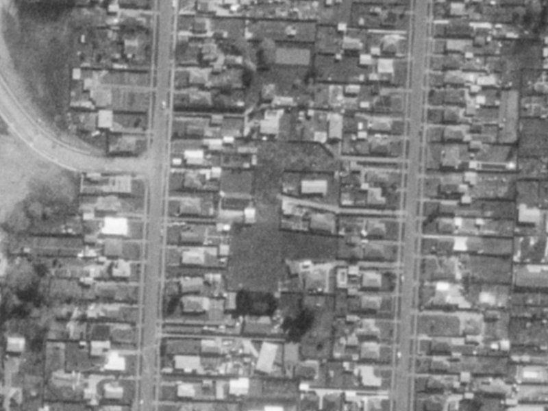 118 Baker Street from the air, 1975-1979
