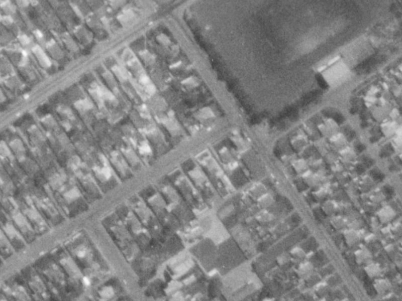 64 Hawkesbury Avenue from the air, 1975-1979