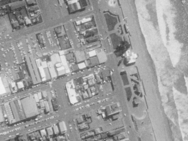 10 Brighton Mall from the air, 1975-1979